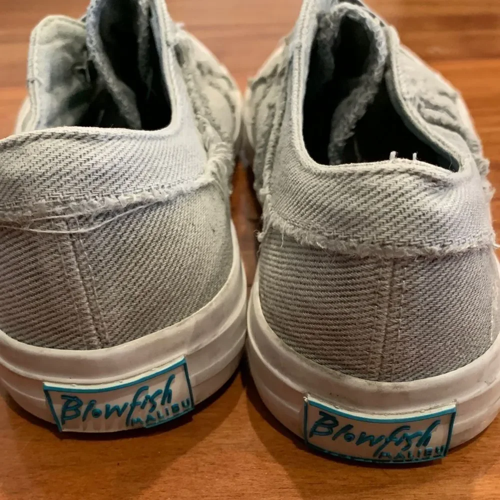 Blowfish Malibu Stylish Gray Frayed Slip-On Sneakers size 8.5